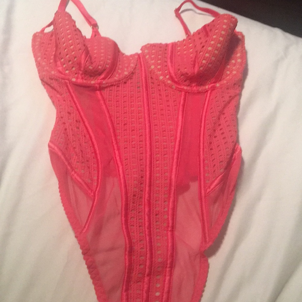 Bodysuit w Boning.